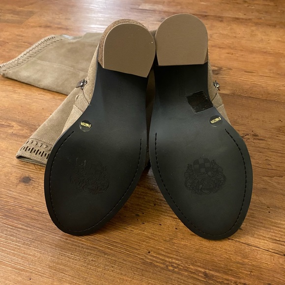 Vince Camuto 🔥 Over the knee Suede Boot 🔥 Sz 7  ⭐️NWOT⭐️ - Picture 3 of 7